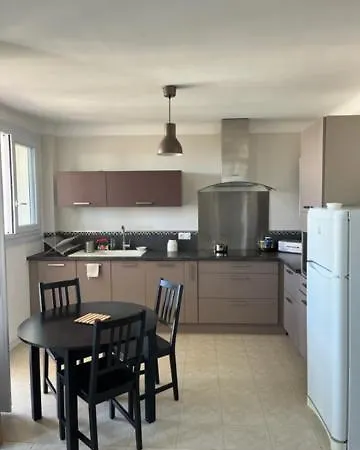T3 Corniche Rare Apartment *